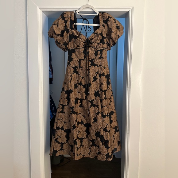 Elliatt Grandiose Grandeur Dress - Picture 2 of 8